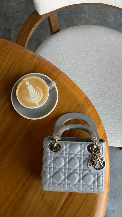 New collection ⚜️
DIOR 🩷
VIP quality 💎
Lady Dior Bag ✨
Size : 17 cm
For Price 👇 WhatsApp✅
0568585901 
0507557372
0552275751 Owner Zain 👌

Zain336
♥️♥️♥️