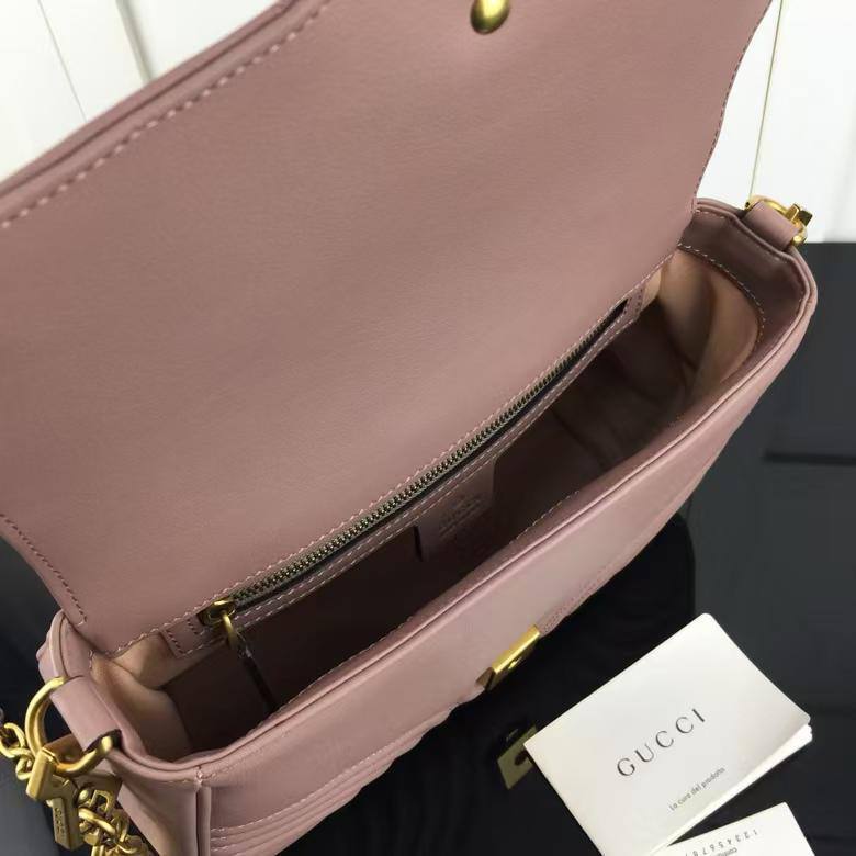 Gucci Marmont Top Handle
Original Lambskin Leather from Italy
Size: Large
1300 dhs🇦🇪🇦🇪

Zain71
♥️♥️♥️