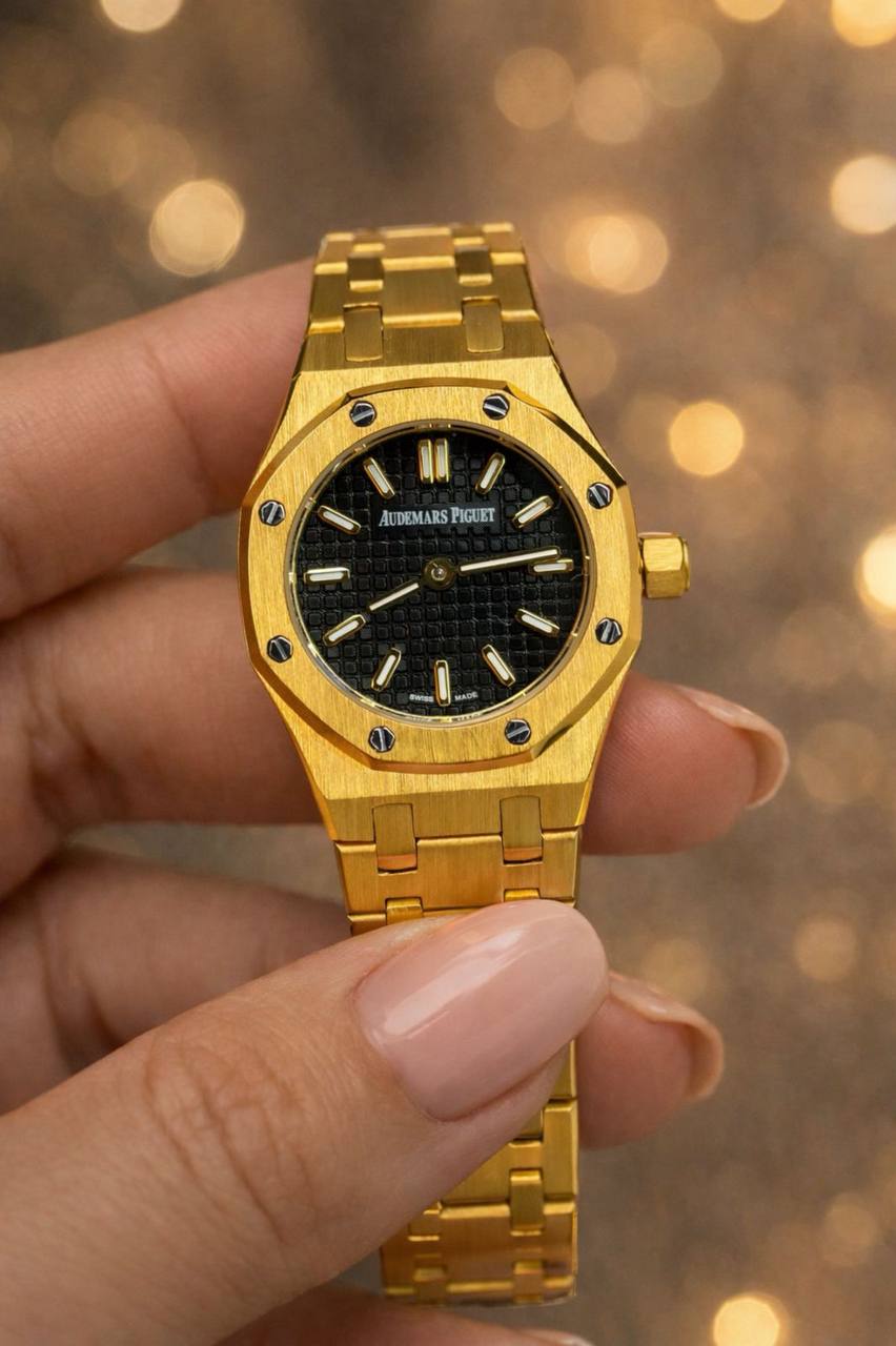 Ap watch for ladies 
good quality 
290 dhs
 (size 23mm )

Zain59
♥️♥️♥️