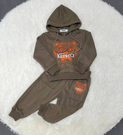 Gucci
Fendi
Burberry
Kenzi
Ch
Dior

1-9y 

100 dhs

Zain151
♥️♥️♥️