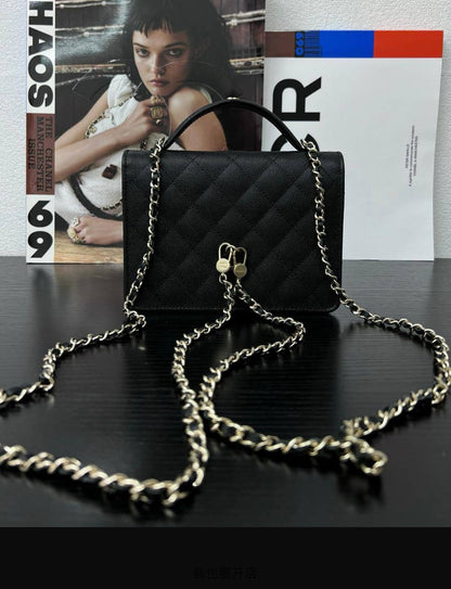 Chanel ✨💕✨
New collection ✨✨✨
SuperMaster Quality 🔥🔥
Available Now ❤️❤️❤️
For Price 👇 WTSP Text Zain 0568585901

Zain252
♥️♥️♥️