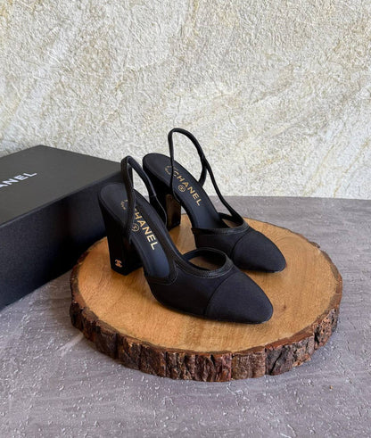 Chanel 
SuperMaster Quality 💯
450 dhs✅
Size: 36-41💥

Zain171
♥️♥️♥️