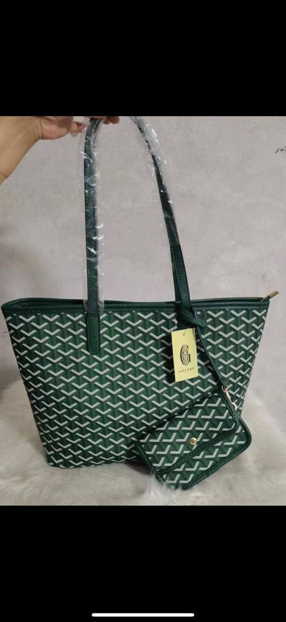 Goyard
70 dhs✅

Zain50
♥️♥️♥️