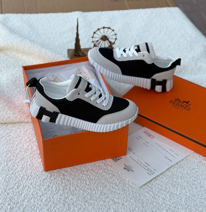 Hermes 
Size 40 to 45 
140 dhs🪙🌨️

Zain80
♥️♥️♥️