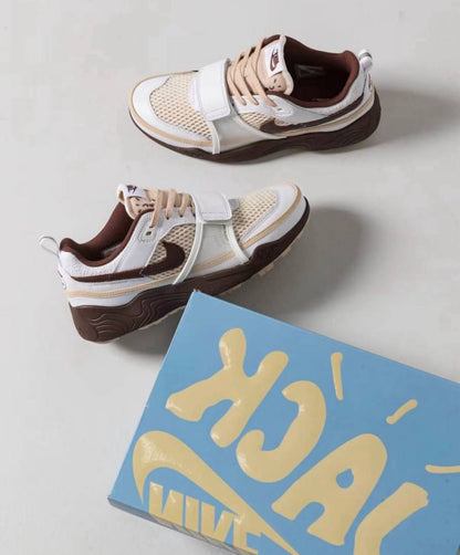 Nike Zoom Field Jaxx Travis Scott ‘Light Chocolate’ 🤎🌵
40-45 AVAILABLE 
210 dhs🪙💕

Zain242
♥️♥️♥️