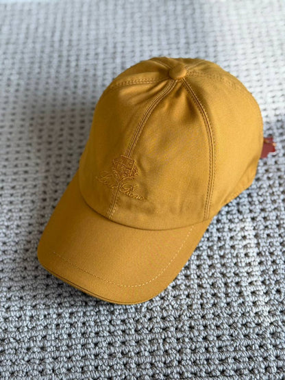 LORO PIANA
Unisex Caps
Master Quality 
190 dhs✅

Zain276
♥️♥️♥️