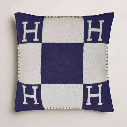 Hermes set

Full Pillow + cover
Master quality 

220 dhs

Zain90
♥️♥️♥️