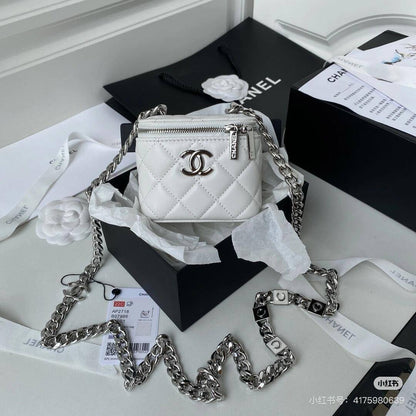 Chanel Master
For Price 👇 WTSP Text Zain 0568585901

Zain192
♥️♥️♥️