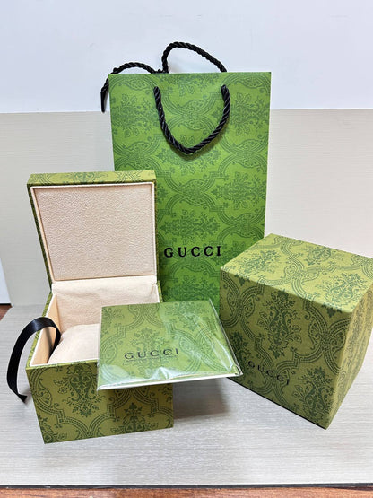 Original box

50 dhs🇦🇪🇦🇪

Zain85
♥️♥️♥️