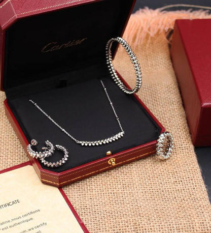 CARTIER FULL SET❤️‍🔥*
Necklace 💥
Earring 🦋
Bangle ✨
Ring 💍 available size👇
6,7,8,9,10
Master quality 💯
With normal boxes 🗃️ 
180 dhs💓
With master box 📦 
230 dhs💓

Zain216
♥️♥️♥️