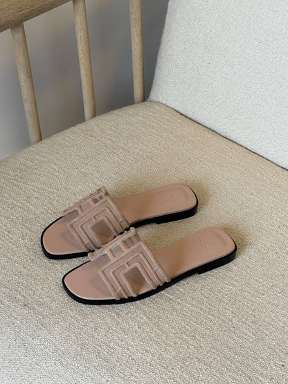 HERMES

QUALITY: SUPER MASTER 

SIZE:36 TO 42
430 dhs🇦🇪🇦🇪

Zain319
♥️♥️♥️