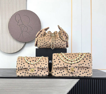 Chanel 
Super master quality 
For Price 👇 WhatsApp✅
0568585901 
0507557372
0552275751 Owner Zain 👌

Zain315
♥️♥️♥️