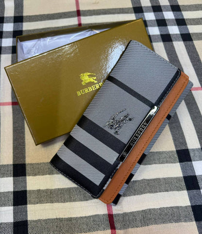 Wallets

With box
🎁🎁🎁

30 dhs🪙🖤

Limit Stock

Zain93
♥️♥️♥️