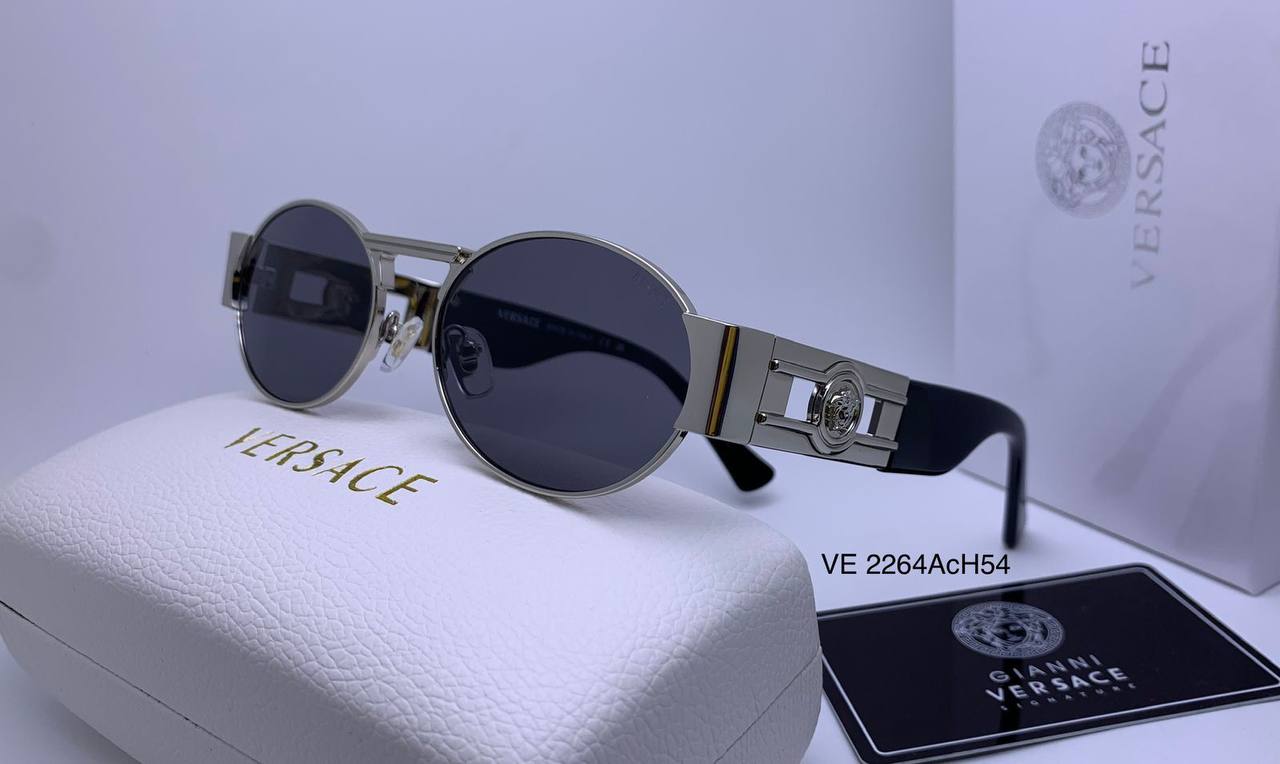 Versace
Ladies super Master quality 
180 dhs✅

Zain126
♥️♥️♥️