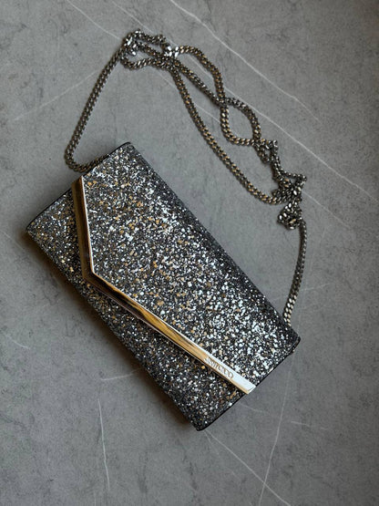 Jimmy Choo
𝐄𝐦𝐦𝐢𝐞 𝐂𝐥𝐮𝐭𝐜𝐡 𝐁𝐚𝐠 𝐒𝐮𝐩𝐞𝐫 𝐌𝐚𝐬𝐭𝐞𝐫 𝐐𝐮𝐚𝐥𝐢𝐭𝐲 
1250 dhs✅

Etag4
♥️♥️♥️