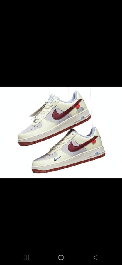 NIKE
Size 40 to 45
95 dhs💓

Zain27
♥️♥️♥️