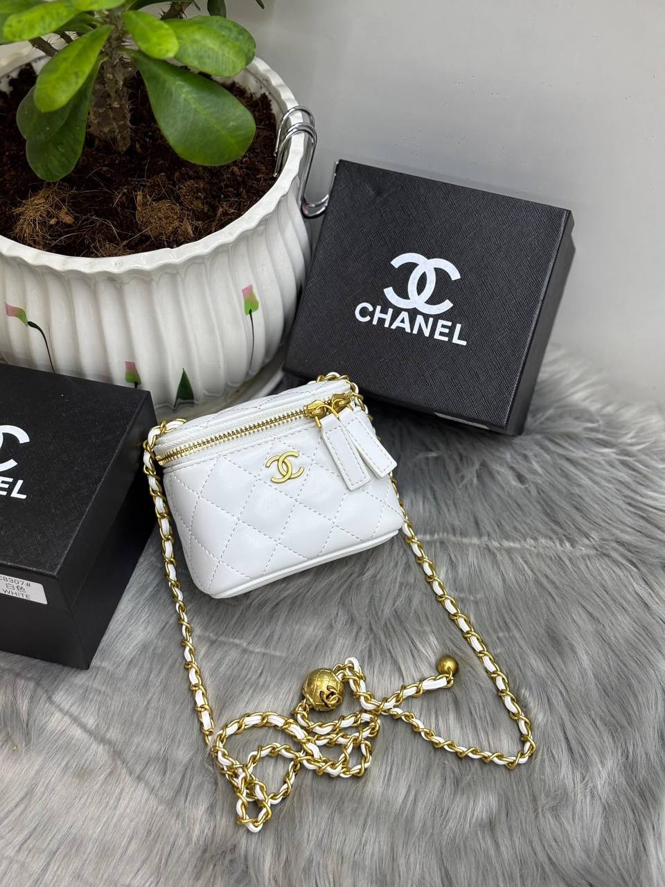 Chanel 
95 dhs🪙
with BOX
🎁🎁🎁

Zain244
♥️♥️♥️