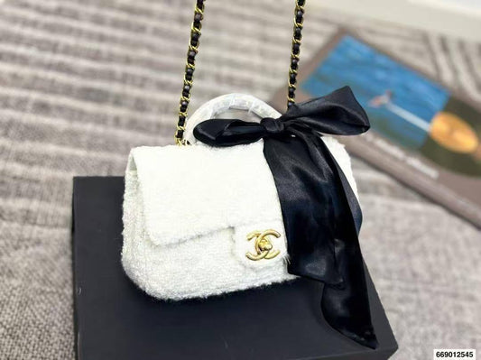 Chanel 
Master
270 dhs🪙🌨️
#20cm💕
#with box💕🥳💁‍♂️

Zain228
♥️♥️♥️