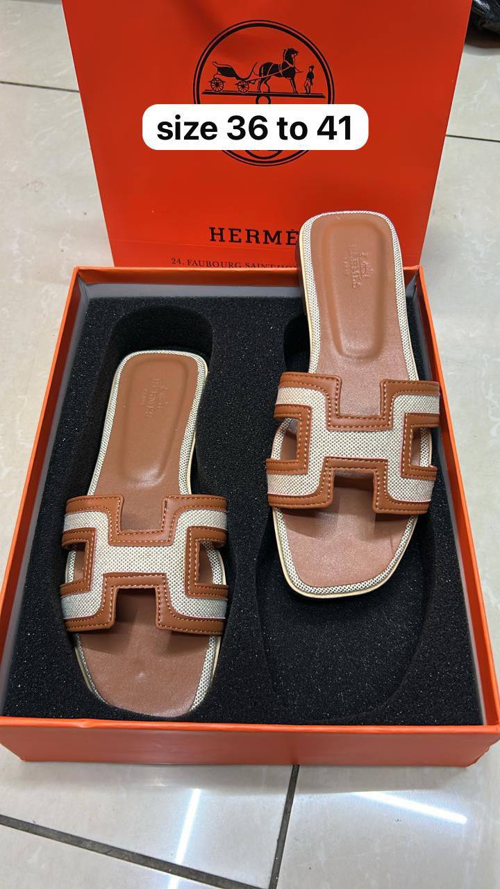 Hermes 

Size 36 to 41 

90 dhs✅

Zain103
♥️♥️♥️