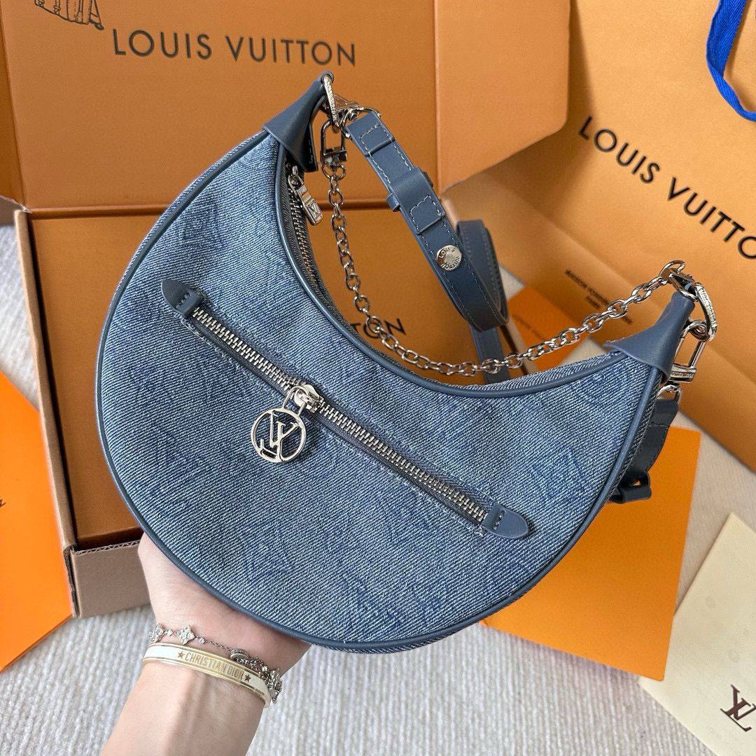 LV
COPY ONE 
SPECIAL OFFER 

WITH BOX 
🎁🎁🎁

115 dhs🪙🌨️
⛔️

Zain39
♥️♥️♥️