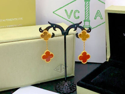 Master Earring 
VCA 
65 dhs🪙💚 
WITH SMALL BOX AND PAPER BAG
🎁🎁🎁

75 dhs🪙💚 

WITH GOOD BOX AND PAPER BAG
🎁🎁🎁

Zain89
♥️♥️♥️