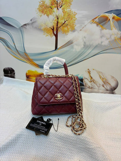 CHANEL

Best quality 

without box
size 20CM

100 dhs🇦🇪🇦🇪

Zain290
♥️♥️♥️