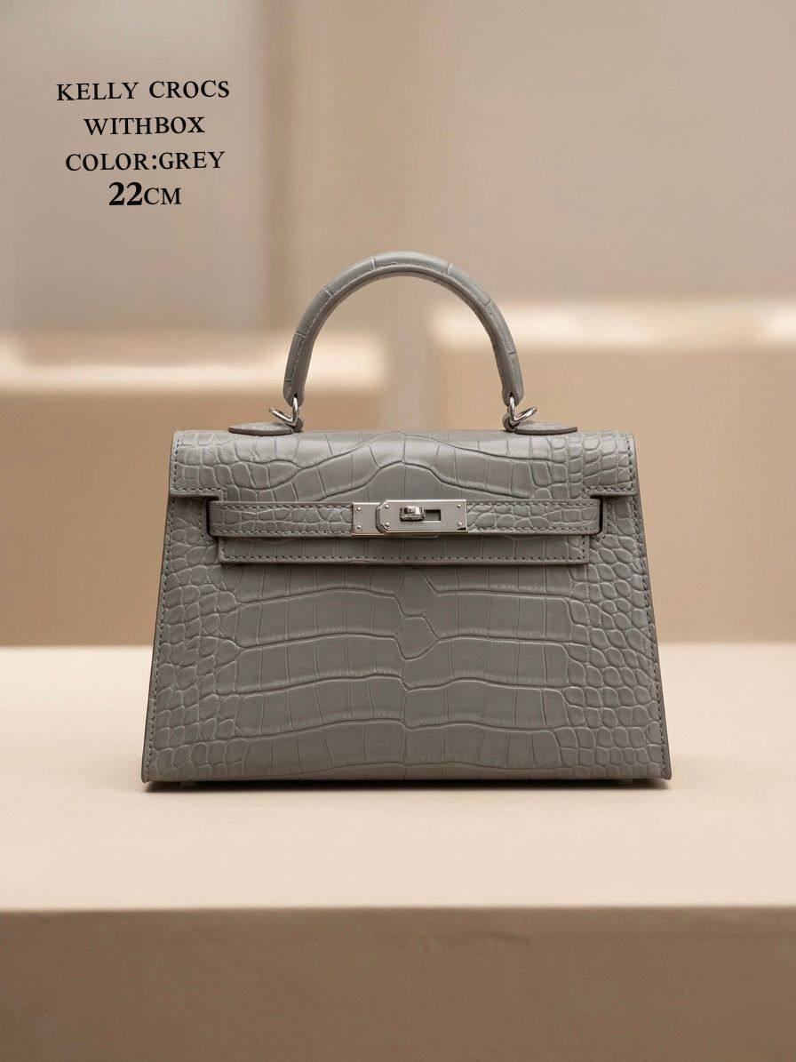Hermes
ʜᴇʀᴍᴇs ᴋᴇʟʟʏ ᴄʀᴏᴄs 
sɪʟᴠᴇʀ ʜᴀʀᴅᴡᴀʀᴇ
ᴡɪᴛʜʙᴏx
🎁🎁🎁

Cʀᴏᴄᴏᴅɪʟᴇ ᴅᴇsɪɢɴ
sɪᴢᴇ:𝟐𝟐ᴄᴍ
95 dhs✅

Zain56
♥️♥️♥️