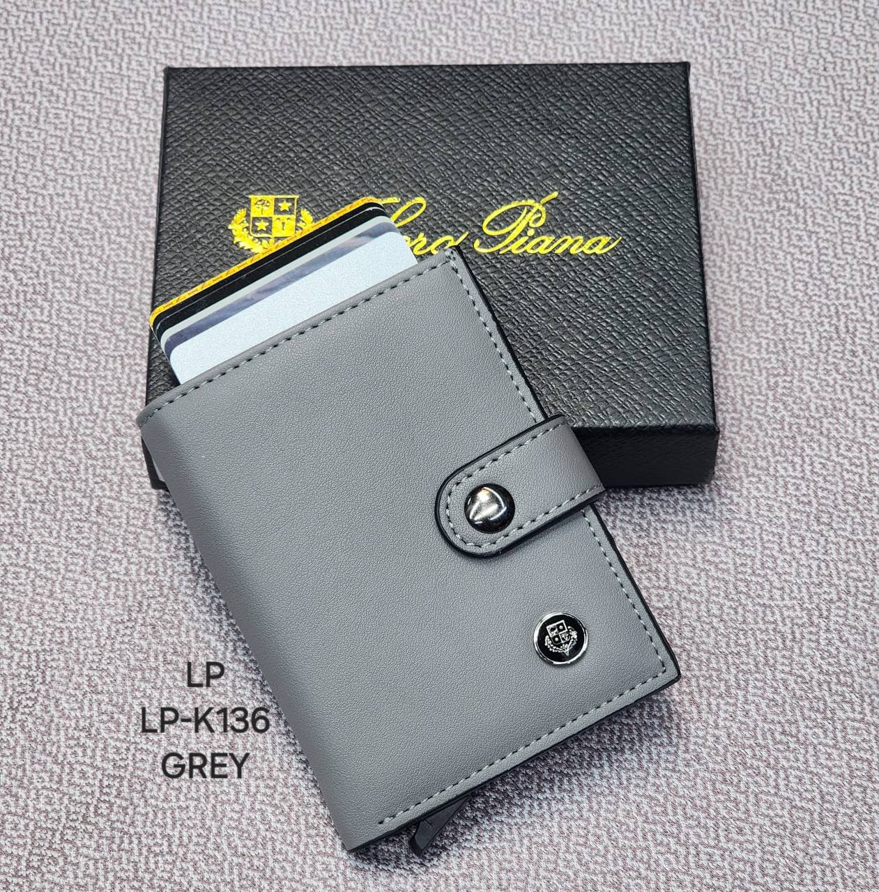 Wallets
65 dhs

Zain182
♥️♥️♥️