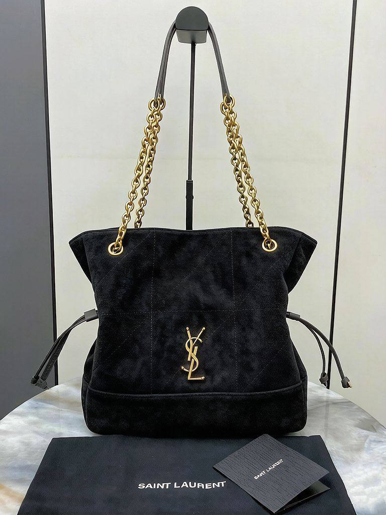 YSL
 NEW CAME GOOD QUALITY 
120 dhs✅

Zain39
♥️♥️♥️
