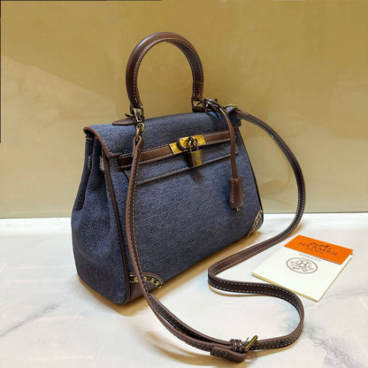 HERMES

 NEW CAME
 BIG SIZE

100 dhs🇦🇪🇦🇪
Size:28cm

Zain295
Zain39
♥️♥️♥️