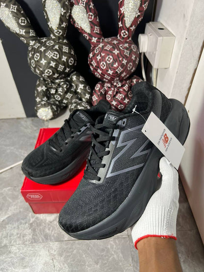 New Balance Fresh Foam X 1080 v14 ‘Black’🖤
36-45 AVAILABLE 🤩
220 dhs🪙💚

Zain241
♥️♥️♥️