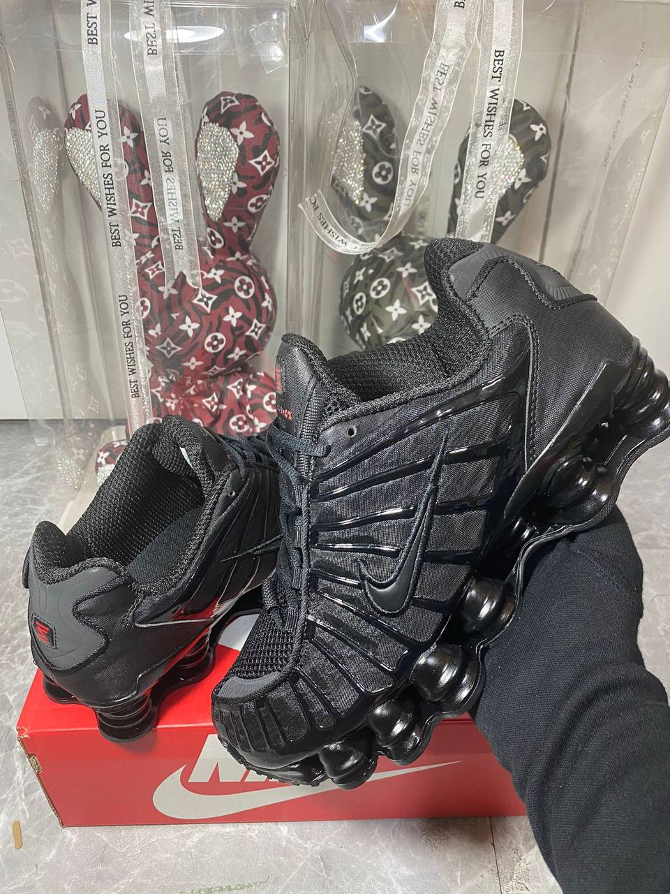 Nike shox TL ‘Black’🖤
36 to 45 AVAILABLE 🤩
220 dhs🪙🖤

Zain241
♥️♥️♥️