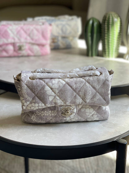 Chanel  ✨💥
Available original box 📦 
With full packing 🎀🎀
Super high quality 💥💥

For Price 👇 WhatsApp✅
0568585901 
0507557372
0552275751 Owner Zain 👌

Zain283
♥️♥️♥️