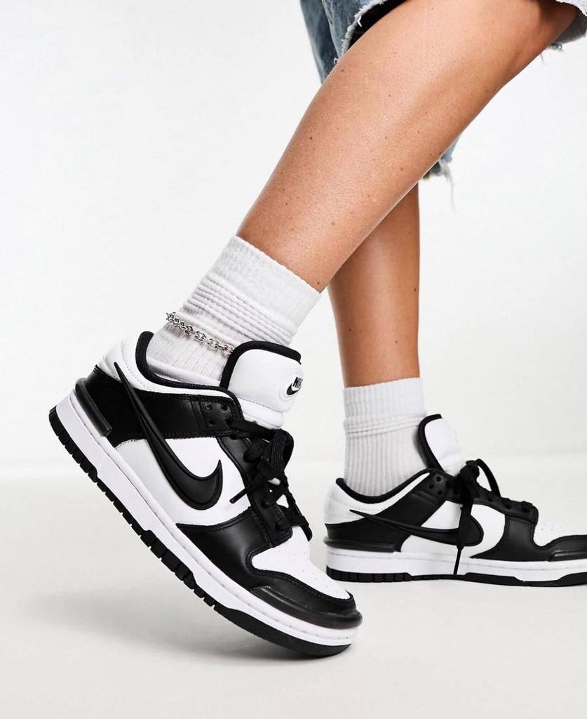 Nike Dunk Low Twist “Panda”  
size 36-46 ，
210 dhs🪙💕

Zain18
♥️♥️♥️