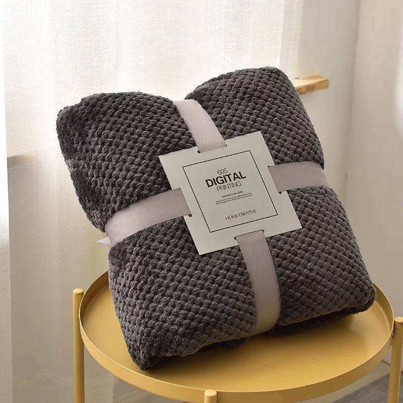 💥Comfortable healthy quality 💥
New collection 
Blanket 
Soft and smooth 
Size 230*200
55 dhs🪙🌨️

Zain99
♥️♥️♥️