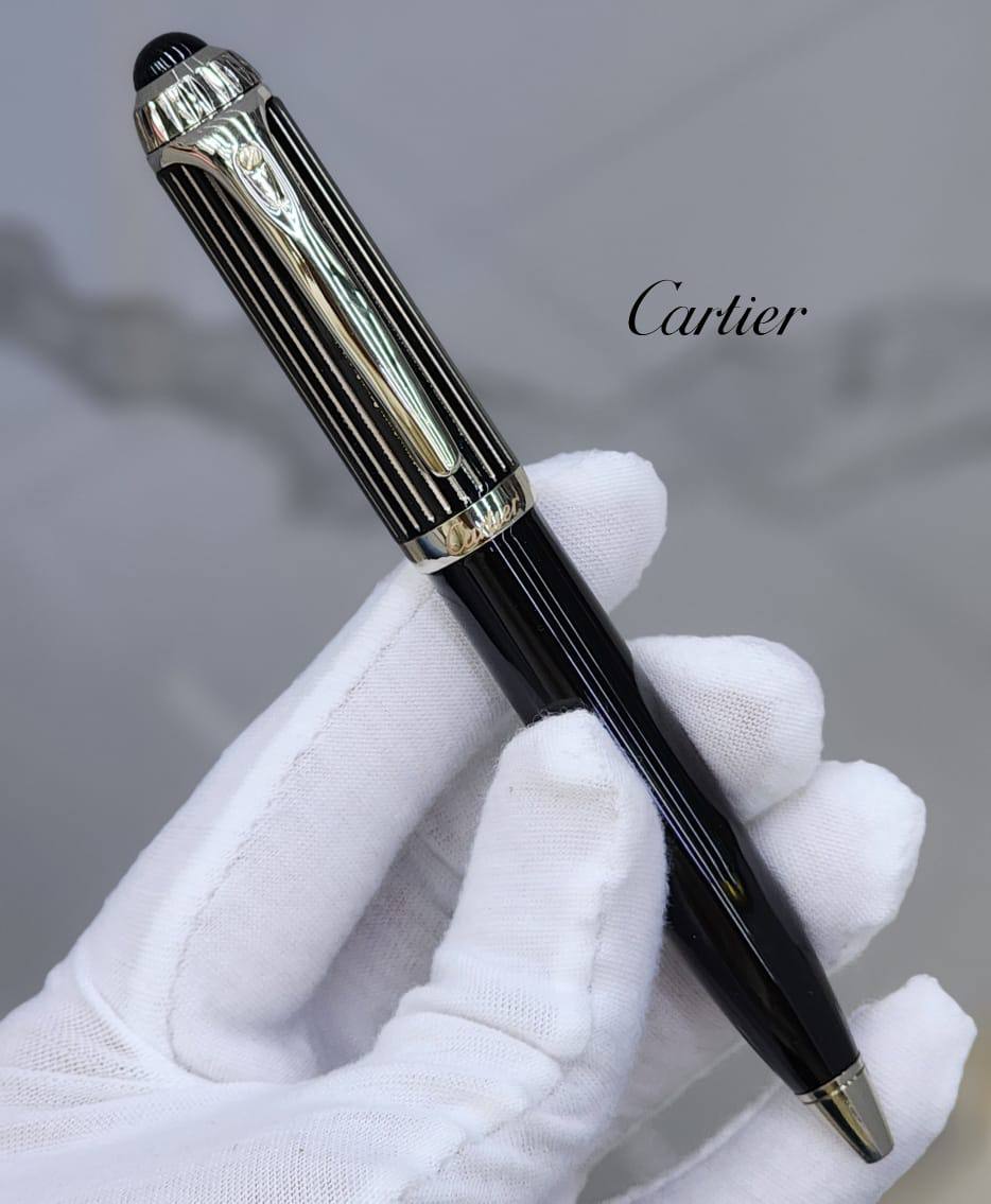 Cartier pen good quality 

with good quality box 
🎁🎁🎁

75 dhs🪙🌨️

Zain59
♥️♥️♥️