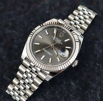 Rolex
master  
with master box & Paper Bag
270 dhs✅

Zain33
♥️♥️♥️