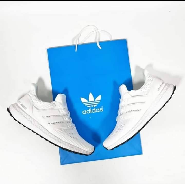 Adidas
Size 36-45
100 dhs✅

Zain27
♥️♥️♥️