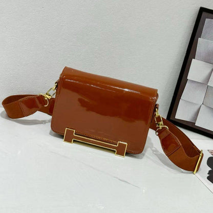HERMES 

 HIGH QUALIT
 WITH BOX 
🎁🎁🎁

100 dhs✅

Zain295
♥️♥️♥️