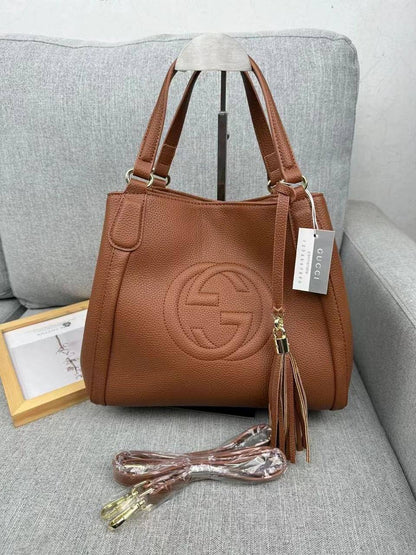 🌹 Gucci Soho
1⃣️  First quality
Size : 28 * 23 cm
85 dhs🪙🌺

Zain115
♥️♥️♥️