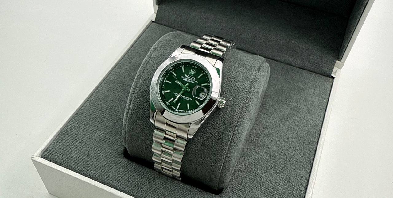 Rolex ladies watch 
60 dhs🪙🌨️

Zain45
♥️♥️♥️