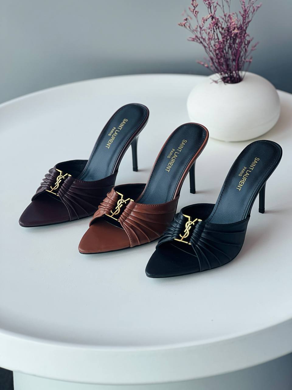 Ysl ✨⭐️
Size 36-41
_Super master high quality_🪡
450 dhs💛

Zain176
♥️♥️♥️