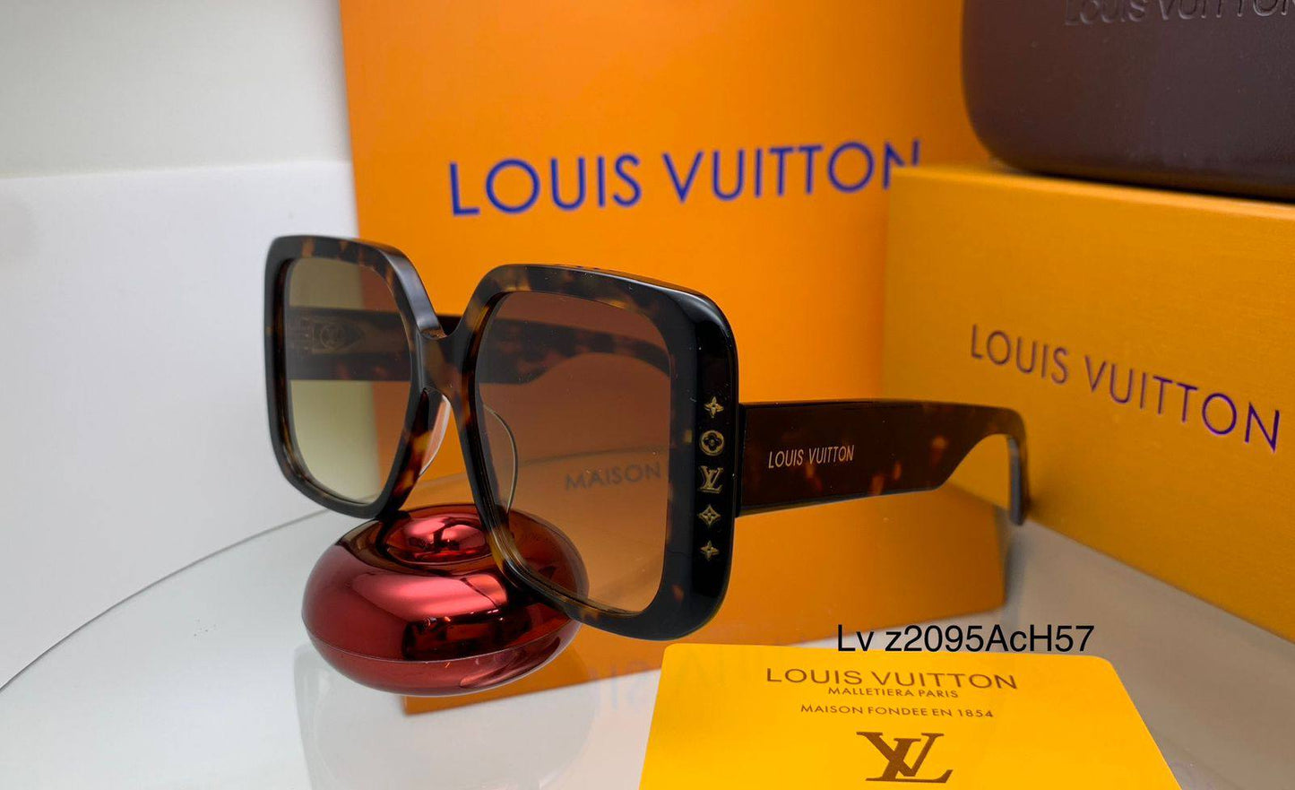 LV 
Master 
180 dhs❣️

Zain126
♥️♥️♥️