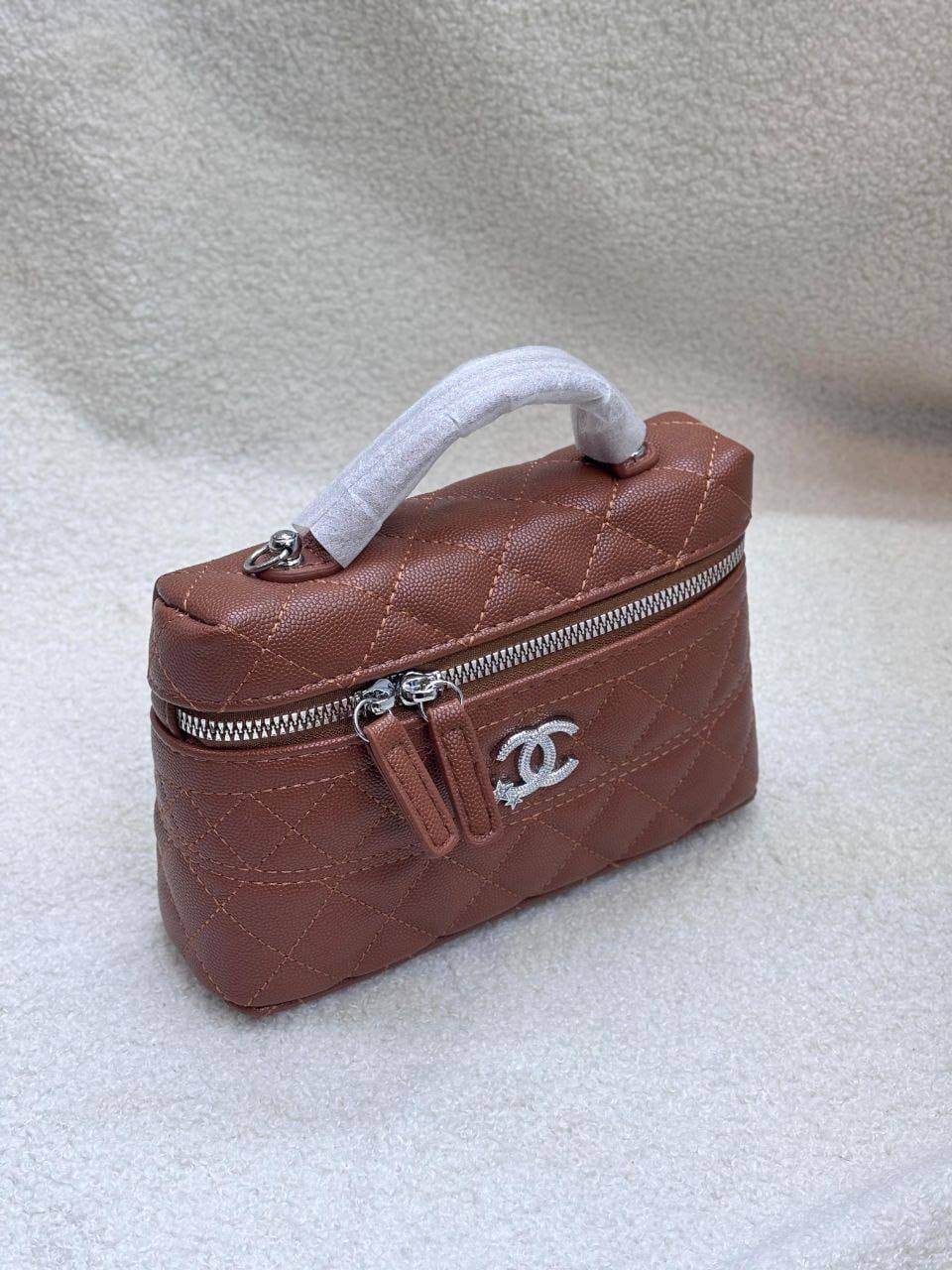 Chanel

With box🎁🎁🎁

90 dhs💓

Zain95
❤️❤️❤️