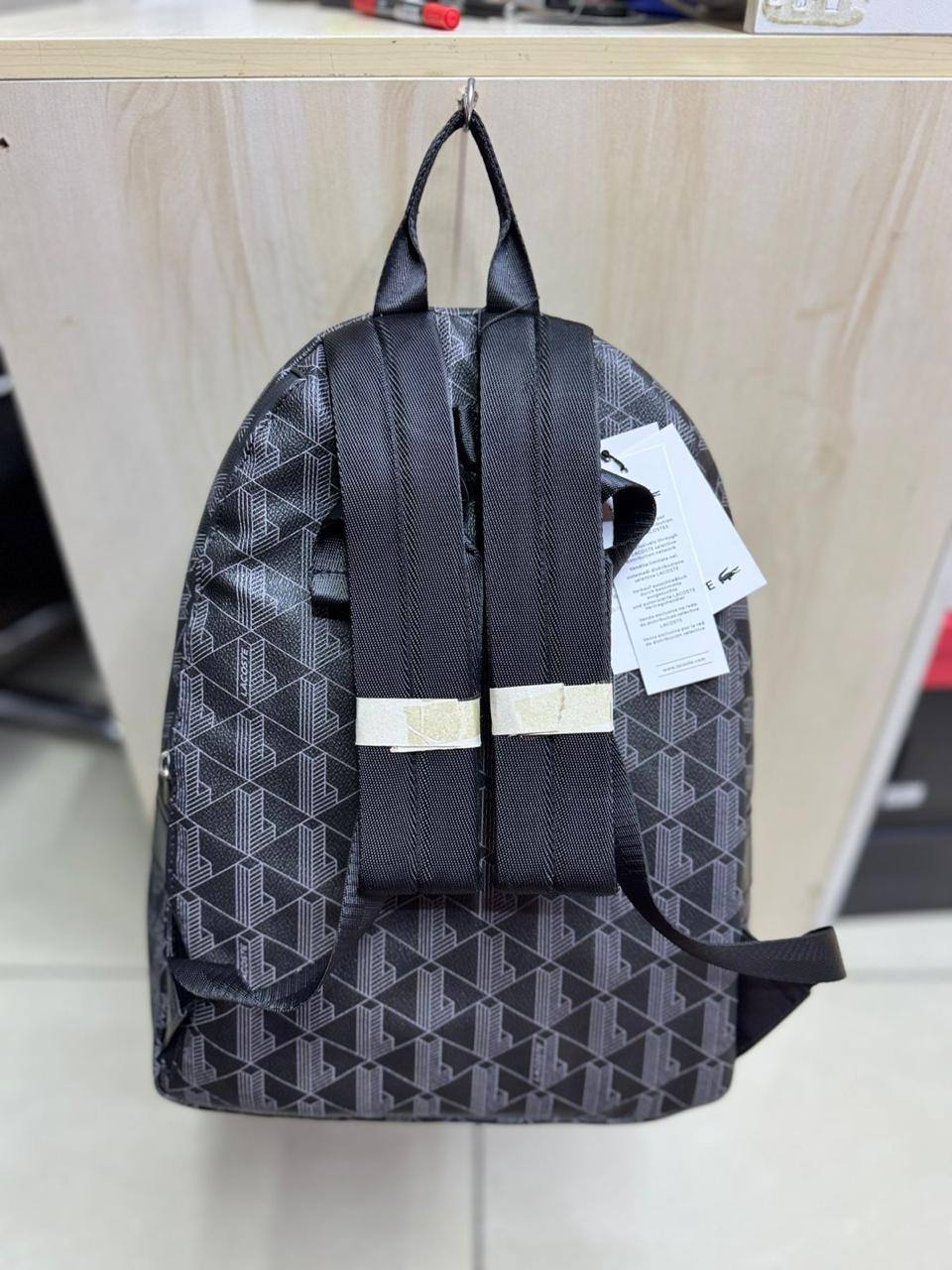 🎒 LACOSTE 🐊 Backpack
1⃣️First quality 
Size: 29 * 39 * 15 cm
95 dhs✅

Zain115
♥️♥️♥️