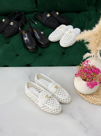 Chanel
Vip quality
Size:36 to 41
450 dhs💓

Zain113
♥️♥️♥️