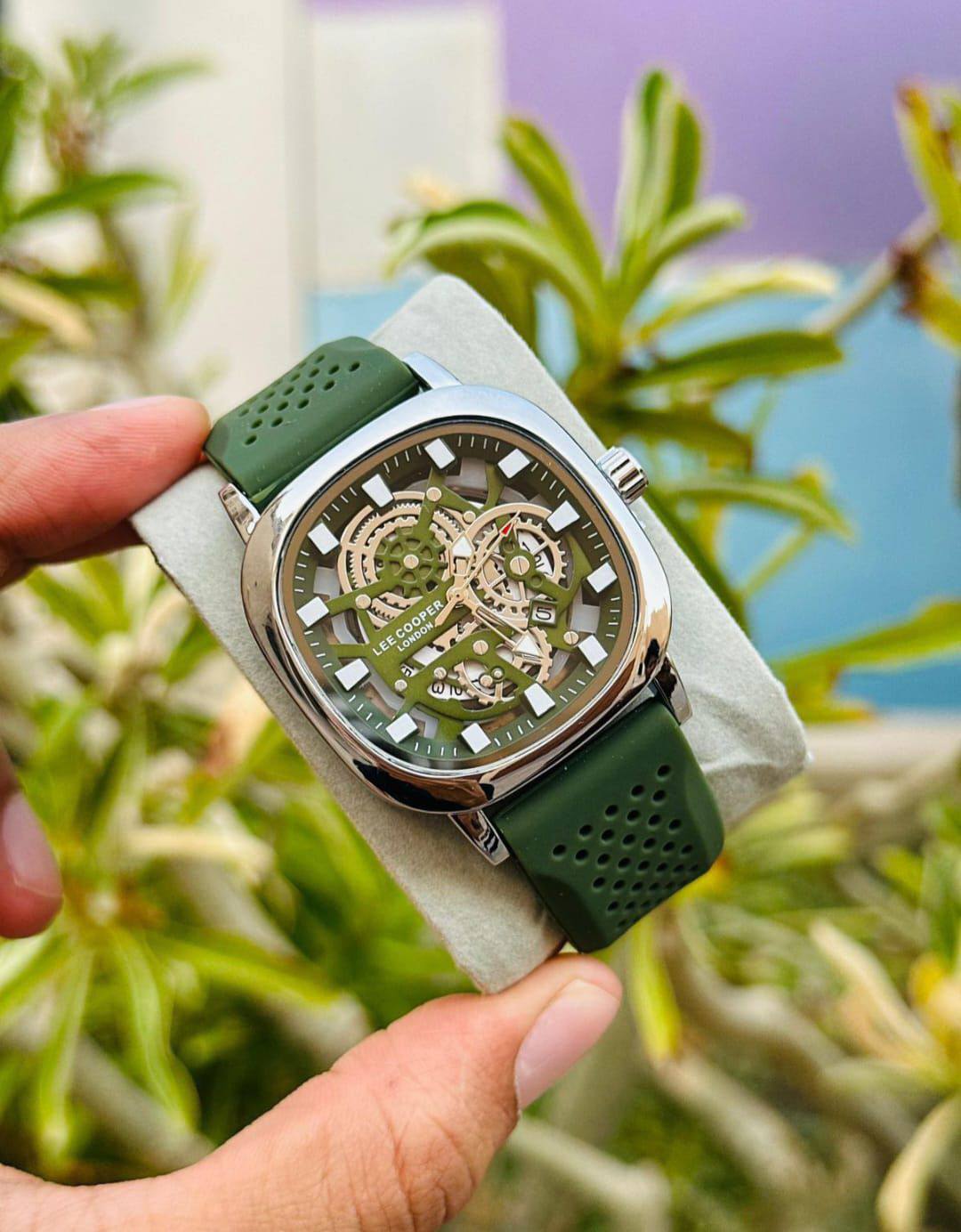 Lee-Cooper Men
Battery

50 dhs🇦🇪🇦🇪

Zain29
♥️♥️♥️