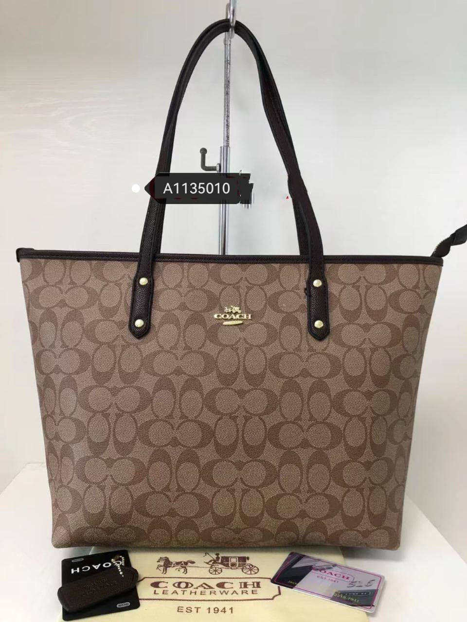 Coach
75 dhs✅
41 CM

Zain50
♥️♥️♥️
