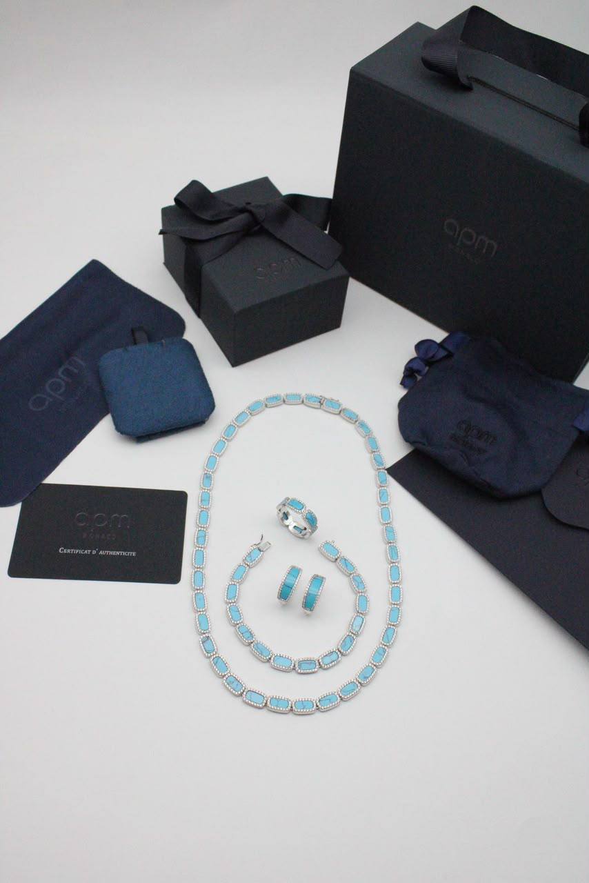 Master branded accessories 

Ask Price WhatsApp

0568585901
0507557372

Zain122
♥️♥️♥️