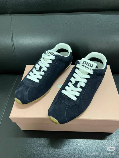 Miu Miu
Size 36-41
170 dhs🪙🌨️

Zain145
♥️♥️♥️